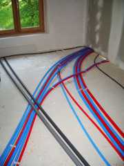 All these conduits will be covered by a suspended chestnut parquet insulated floor.