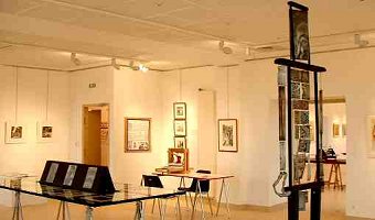 Exhibition and demonstration, France 2002